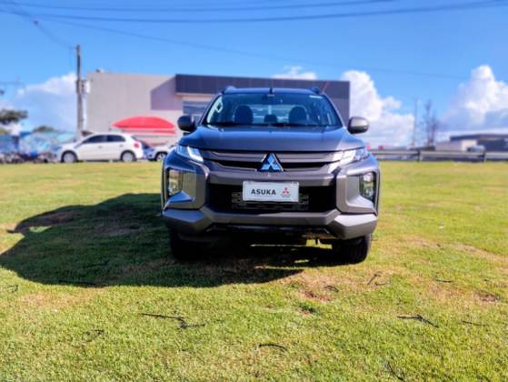 MITSUBISHI L200 TRITON 2.4 16V TURBO DIESEL SPORT OUTDOOR GLS CD 4P 4X4 AUTOMÁTICO MITSUBISHI L200 TRITON 2.4 16V TURBO DIESEL SPORT OUTDOOR GLS CD 4P 4X4 AUTOMÁTICO